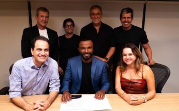 Alexandre Pires assina com a Sony Music e lança a inédita “De Ex pra Ex”, feat. com Lauana Prado