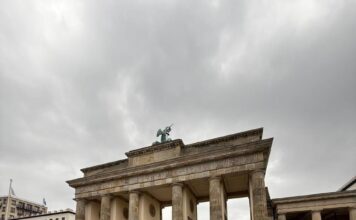 Gabe Jake Dillon grava clipe em Berlim